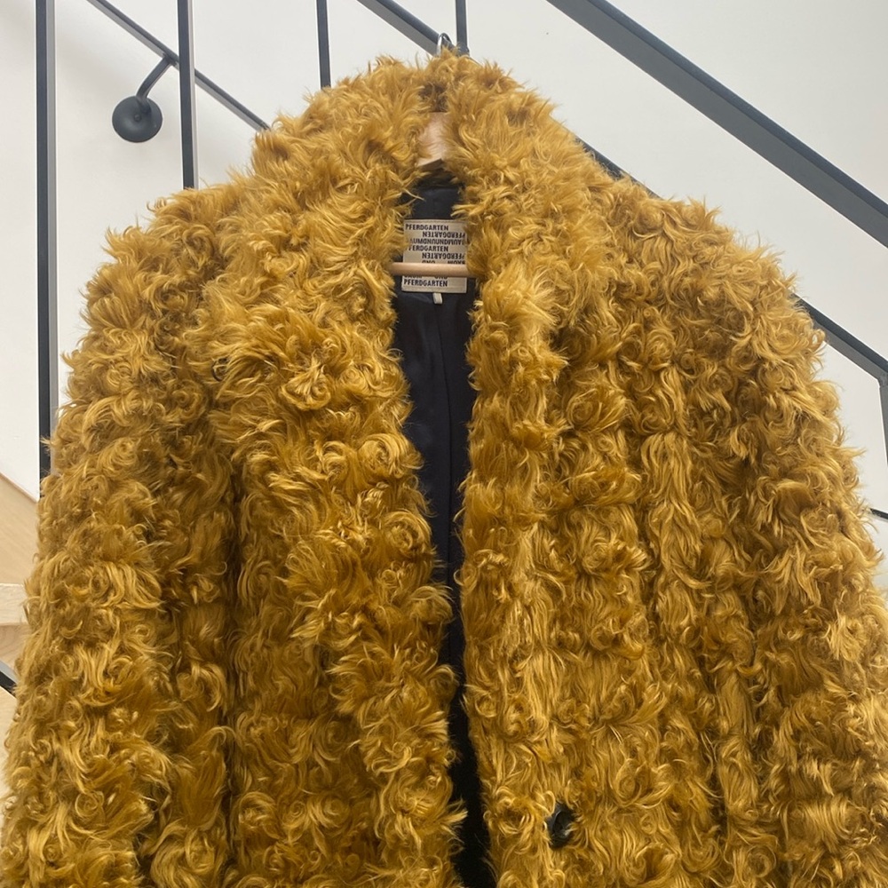 Baum Und Pferdgarten Faux Fur Coat